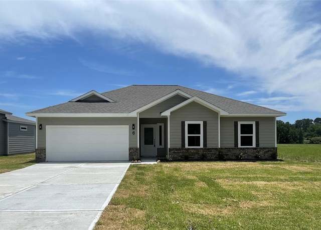 Property at 6 Greenway Dr, Trinity, TX 75862, 3 beds, 2 baths