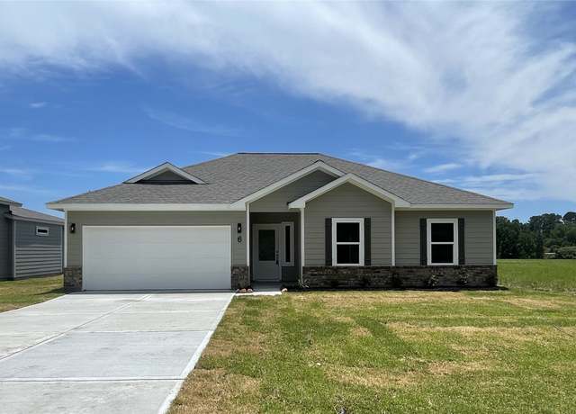 Property at 6 Greenway Dr, Trinity, TX 75862, 3 beds, 2 baths
