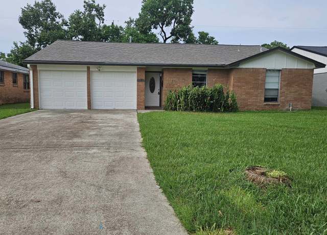 Property at 212 Harold Ln, Baytown, TX 77521, 3 beds, 2.5 baths