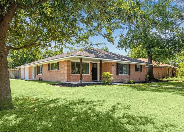Property at 1803 Latexo Dr, Houston, TX 77018, 3 beds, 2 baths