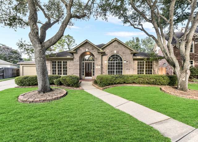 Property at 3239 Pleasant Cove Ct, Houston, TX 77059, 4 beds, 2.5 baths