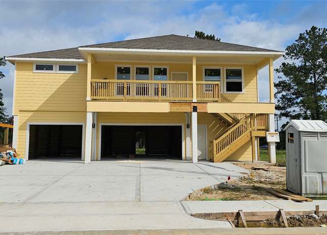 Property at 1909 Cindy Ct, Dickinson, TX 77539, 3 beds, 2 baths