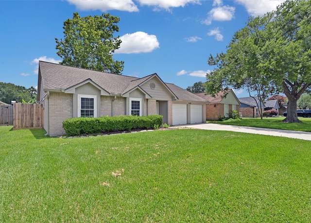 Property at 10812 Collingswood Dr, La Porte, TX 77571, 3 beds, 2 baths