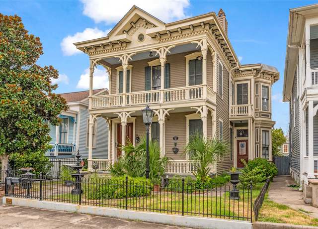 Property at 1712 Winnie St, Galveston, TX 77550, 4 beds, 3 baths