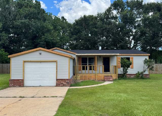 Property at 16517 Leafy Meadow Dr, Conroe, TX 77302, 3 beds, 2 baths