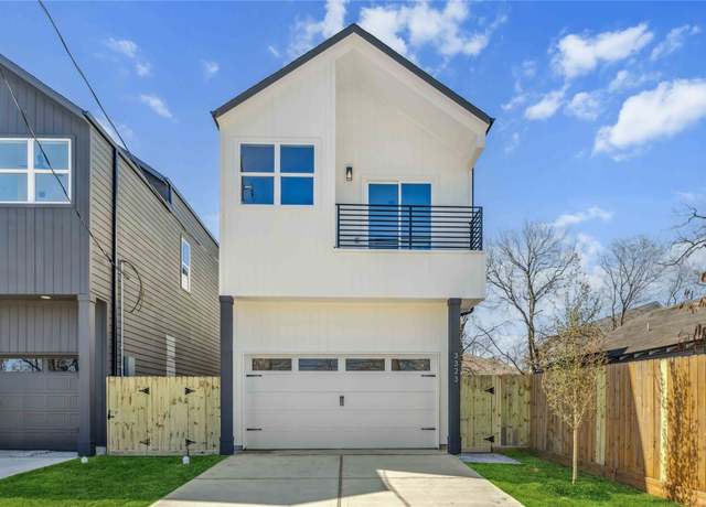 Property at 3323 Rogers St, Houston, TX 77022, 3 beds, 2.5 baths