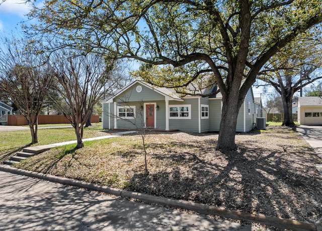 Property at 1207 Hoppess St, Bryan, TX 77802, 4 beds, 3 baths
