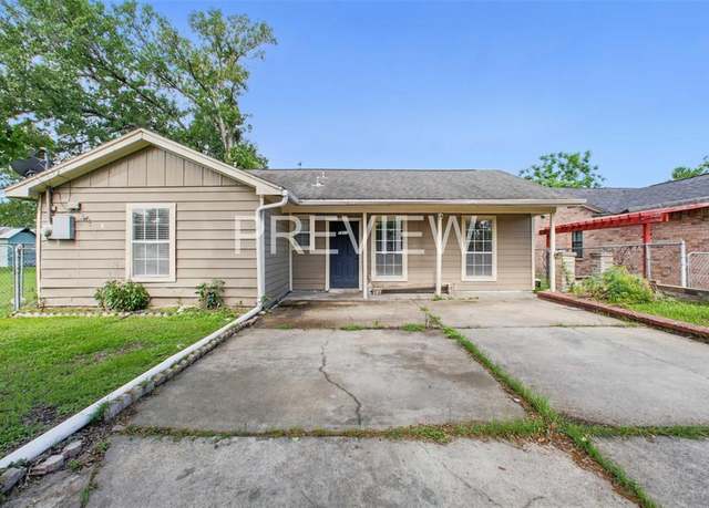 Property at 1911 Thonig Rd, Houston, TX 77055, 2 beds, 1 bath