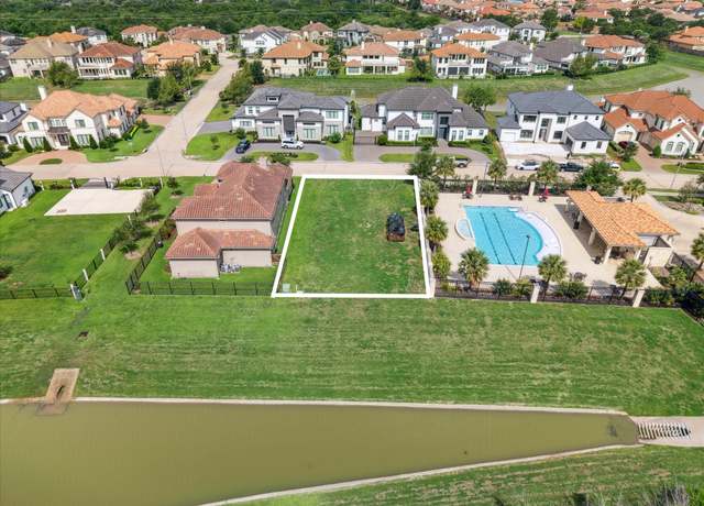Property at 2219 Camden Creek Ln, Houston, TX 77077