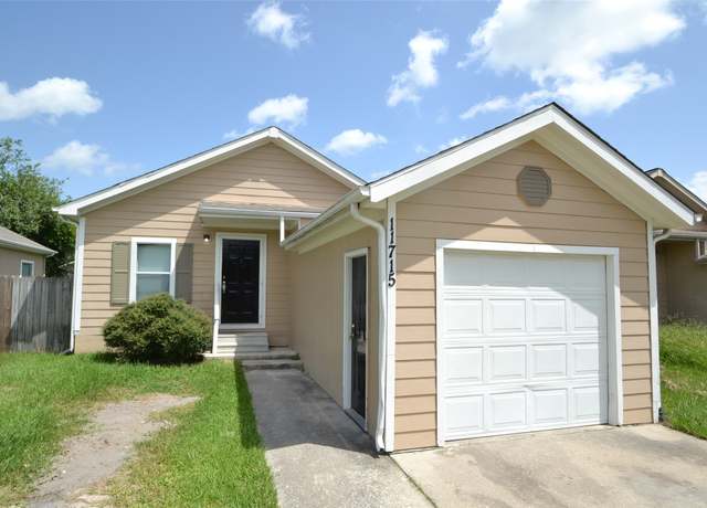 Property at 11715 Greenglen Dr, Houston, TX 77044, 3 beds, 2 baths