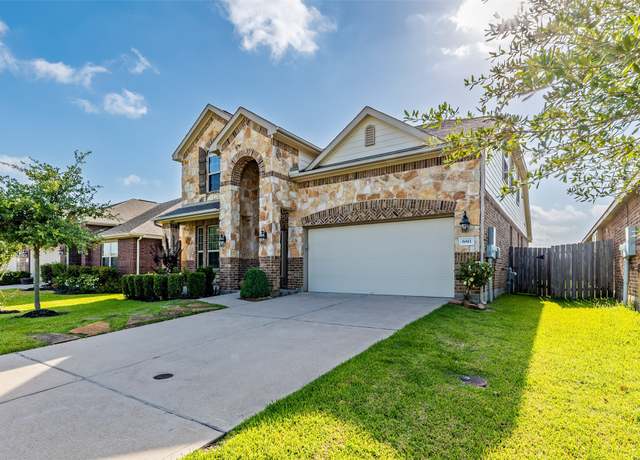 Property at 6811 Peach Mill Ln, Dickinson, TX 77539, 4 beds, 3.5 baths