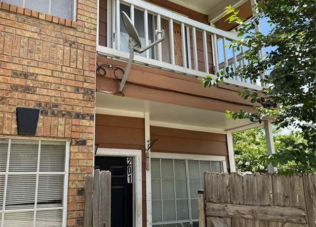 Property at 12380 Sandpiper Dr #201, Houston, TX 77035, 2 beds, 2.5 baths