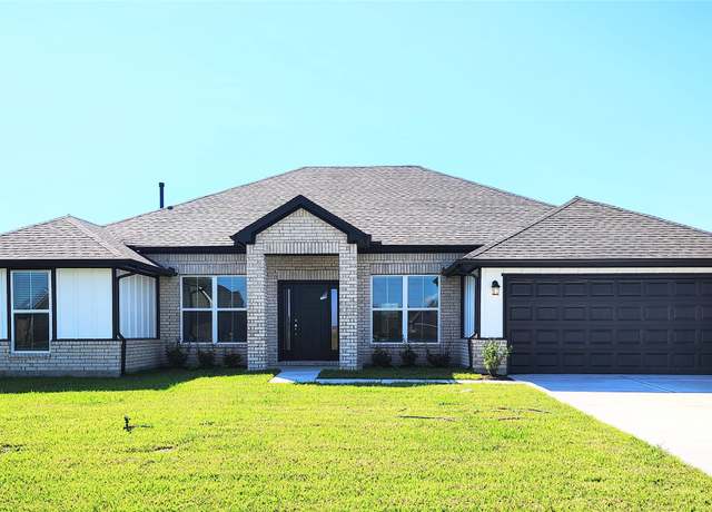 Property at 829 Greystone Ln, Angleton, TX 77515, 4 beds, 3 baths