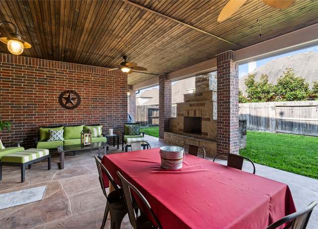 Property at 11706 Leonessa Dr, Richmond, TX 77406, 4 beds, 3.5 baths