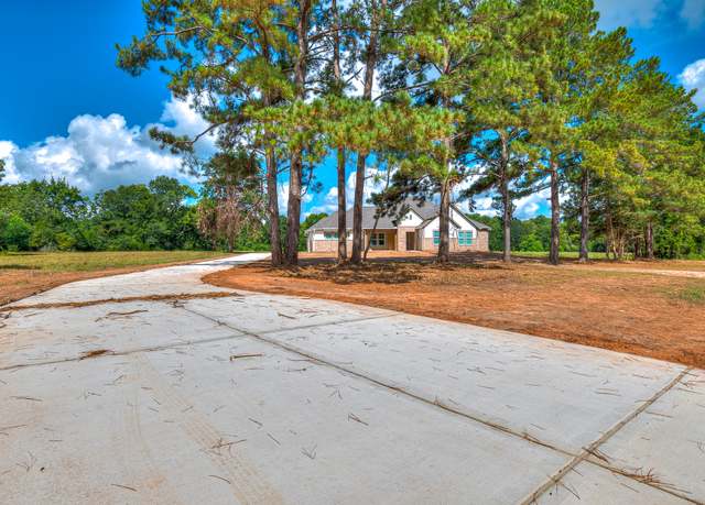 Property at 152 Homestead Hill Rd, New Waverly, TX 77358, 4 beds, 4.5 baths