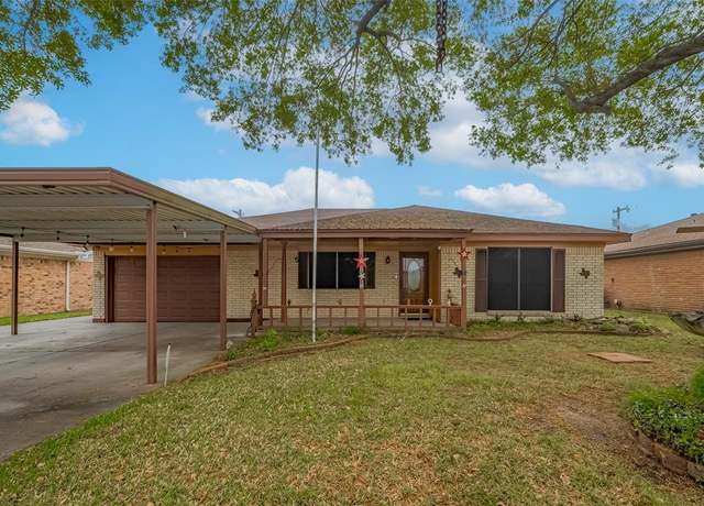 Property at 2426 15th Ave N, Texas City, TX 77590, 3 beds, 2 baths