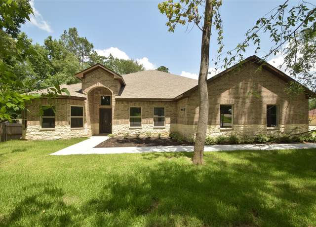 Property at 250 Broadmoor Dr, Huntsville, TX 77340, 4 beds, 2.5 baths