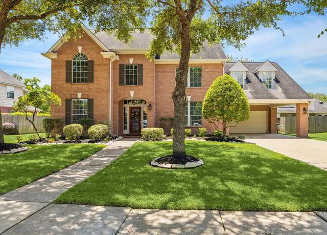 Property at 4818 Pine Heather Ct, Pasadena, TX 77059, 5 beds, 3.5 baths