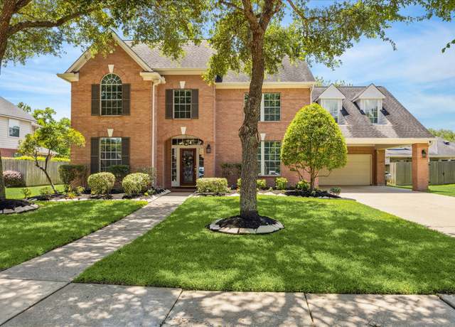 Property at 4818 Pine Heather Ct, Pasadena, TX 77059, 5 beds, 3.5 baths