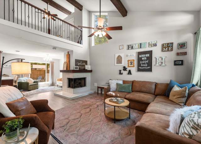 Property at 248 S Pathfinders Cir, The Woodlands, TX 77381, 3 beds, 2.5 baths