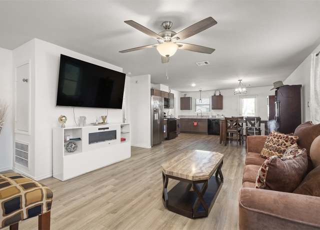 Property at 2000 Rosalee St, La Marque, TX 77568, 3 beds, 2 baths