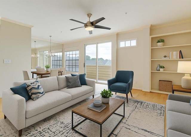 Property at 2111 Welch St Unit A212, Houston, TX 77019, 1 bed, 1 bath