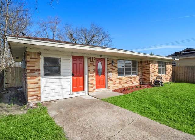 Property at 408 S Texas St, Texas City, TX 77591, 3 beds, 1.5 baths