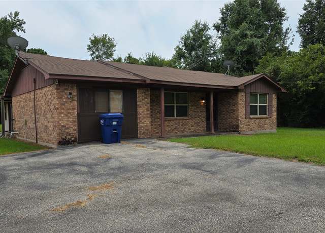 Property at 29942 Sleepy Brook Ln, Magnolia, TX 77355, 4 beds, 1.5 baths