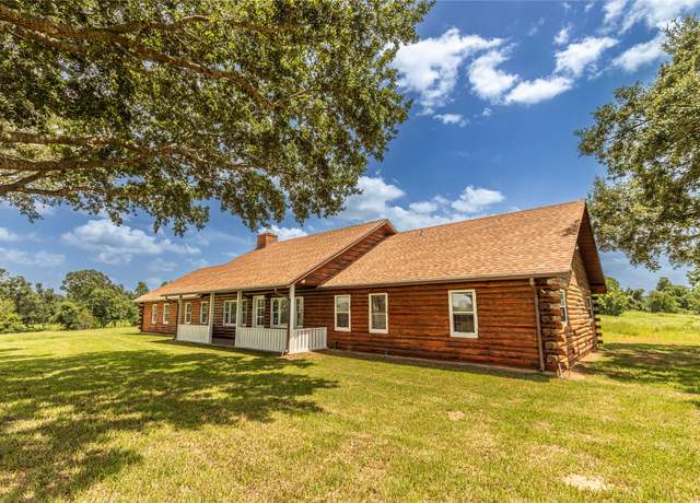 Property at 3491 Lynn Rd, Chappell Hill, TX 77426, 3 beds, 2 baths