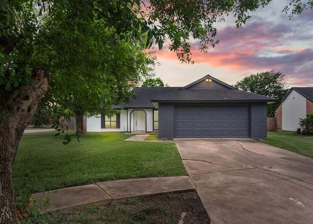 Property at 16234 Bowridge Ln, Houston, TX 77053, 3 beds, 2 baths
