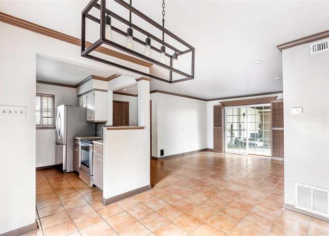 Property at 2744 Briarhurst Dr #51, Houston, TX 77057, 1 bed, 1 bath