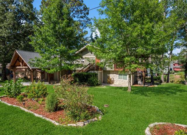 Property at 271 Jennings Ln, Livingston, TX 77351, 4 beds, 2.5 baths