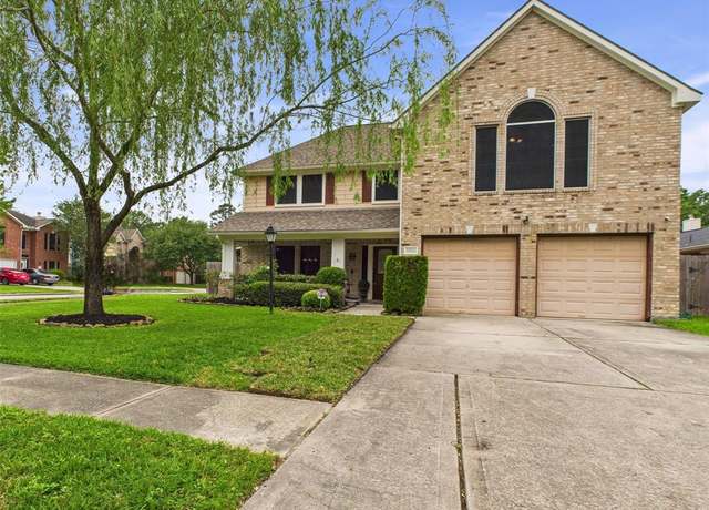 Property at 27116 Monarch Wood Dr, Kingwood, TX 77339, 4 beds, 2.5 baths