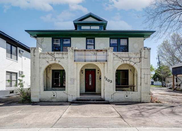 Property at 1203 Waugh Dr, Houston, TX 77019, 4 beds, 2 baths
