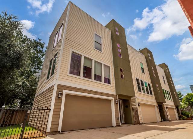 Property at 3226 La Branch St, Houston, TX 77004, 3 beds, 2.5 baths
