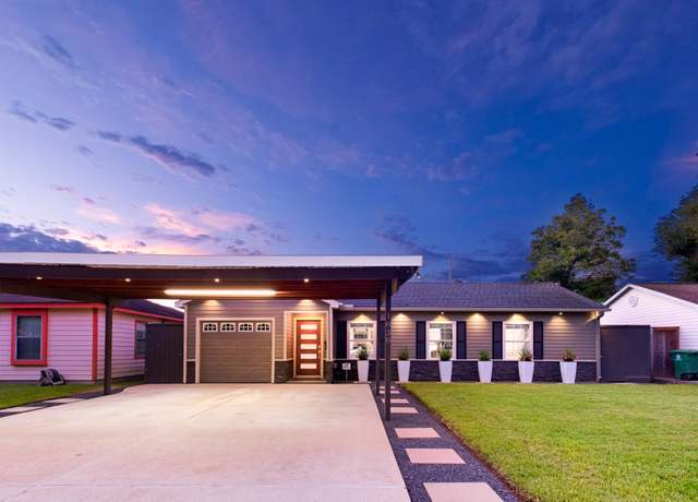 Property at 1838 Saxon Dr, Houston, TX 77018, 3 beds, 2 baths