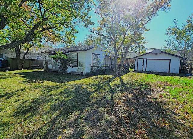 Property at 2505 29th Ave N, Texas City, TX 77590, 2 beds, 1 bath