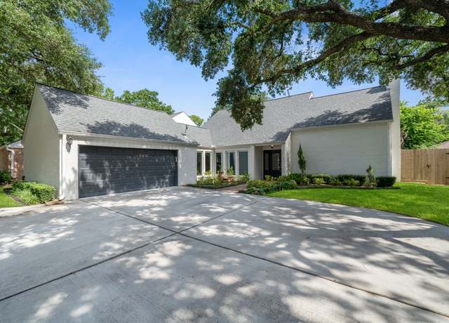 Property at 10214 Inwood Dr, Houston, TX 77042, 4 beds, 3 baths