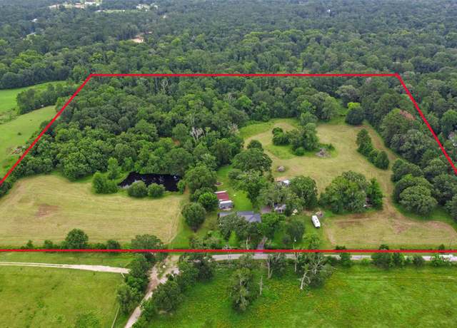 Property at 17821 Brown Rd, Conroe, TX 77306, 4 beds, 3 baths