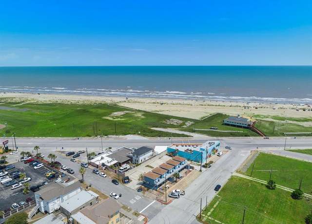 Property at 1102 Eighth St, Galveston, TX 77550, 1 bath