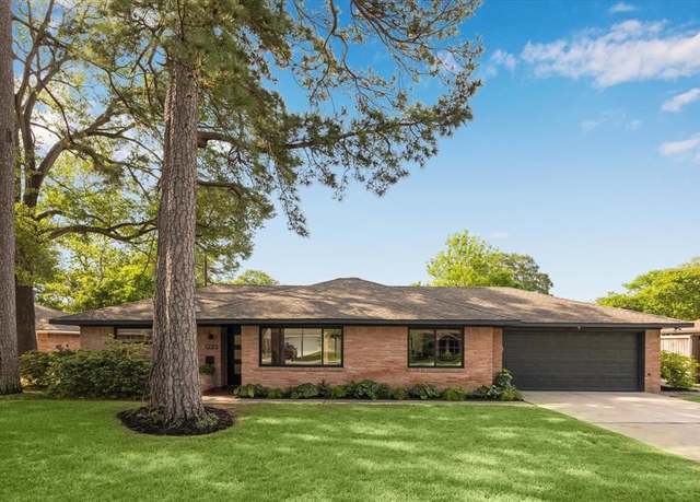 Property at 1223 Lehman St, Houston, TX 77018, 3 beds, 3 baths