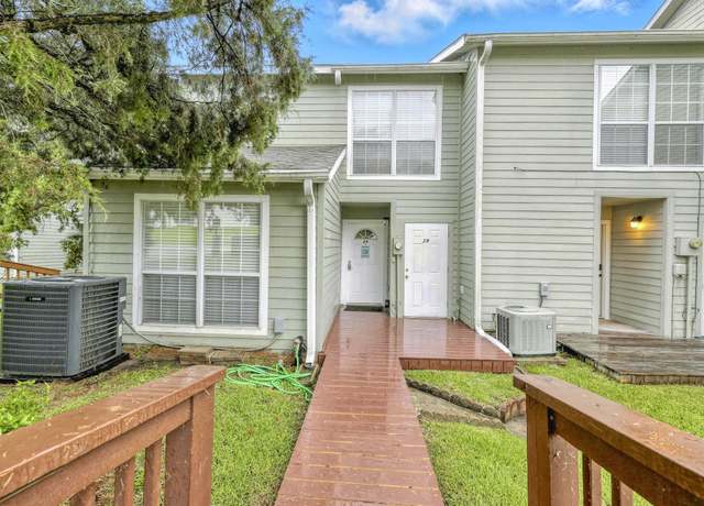 Property at 100 Edgewater Dr #39, Livingston, TX 77351, 3 beds, 2 baths