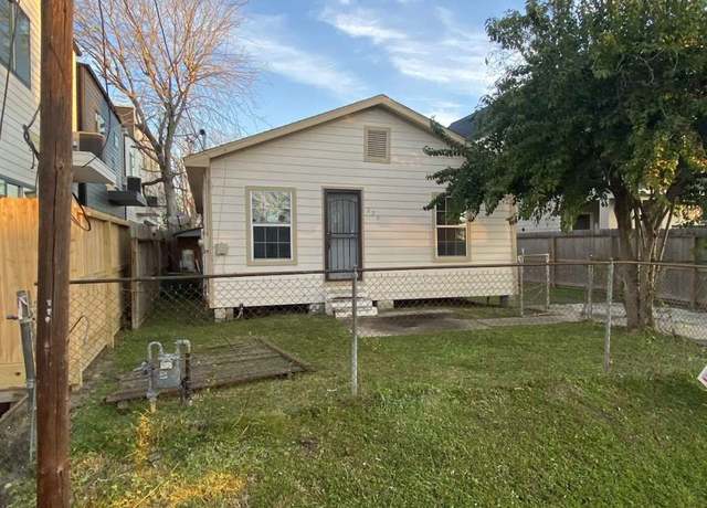 Property at 223 Cockerel St, Houston, TX 77018, 3 beds, 1 bath