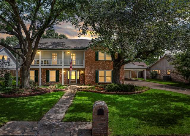 Property at 8114 Coolshire Ln, Houston, TX 77070, 4 beds, 2.5 baths