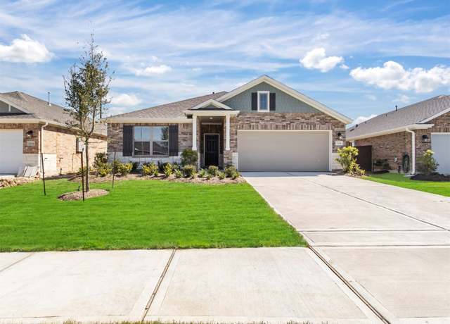 Property at 2310 Brickfielder Ln, Baytown, TX 77523, 3 beds, 2 baths