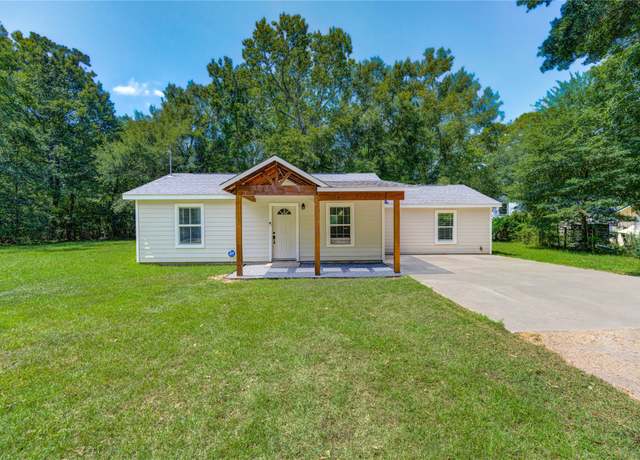 Property at 411 Waterfall Dr, Huffman, TX 77336, 2 beds, 2 baths