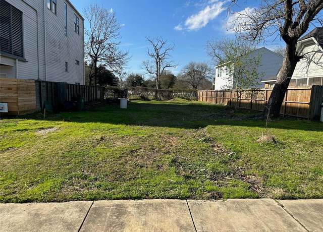 Property at 108 Cosmos St, Houston, TX 77009