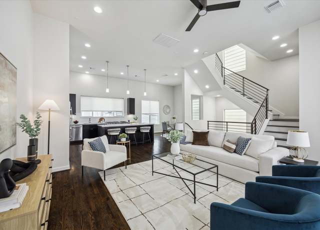 Property at 805 Sandman St, Houston, TX 77007, 3 beds, 3.5 baths
