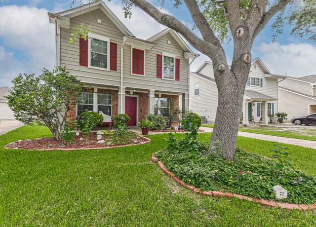 Property at 19942 Crested Hill Ln, Cypress, TX 77433, 3 beds, 2.5 baths