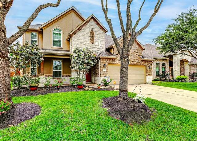 Property at 2011 Wembley Way, Rosenberg, TX 77471, 5 beds, 3.5 baths